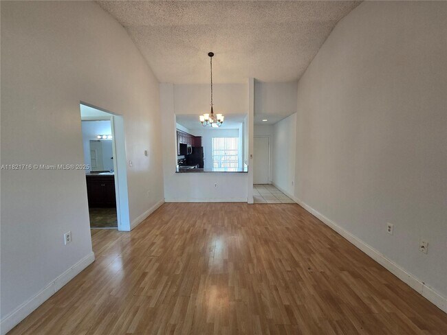 Foto del edificio - 8022 SW 21st Ct