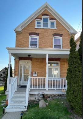 Photo - 19 S 6th St House