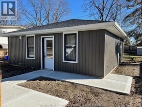 Building Photo - 3401 Roxborough Ave