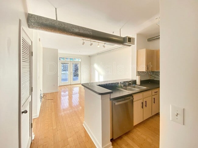 Photo - 800 Peachtree St NE Apartment