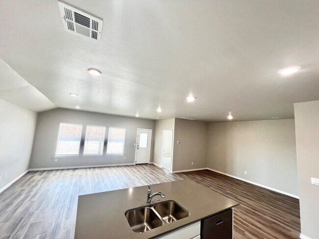 Building Photo - 7520 NW 143rd St