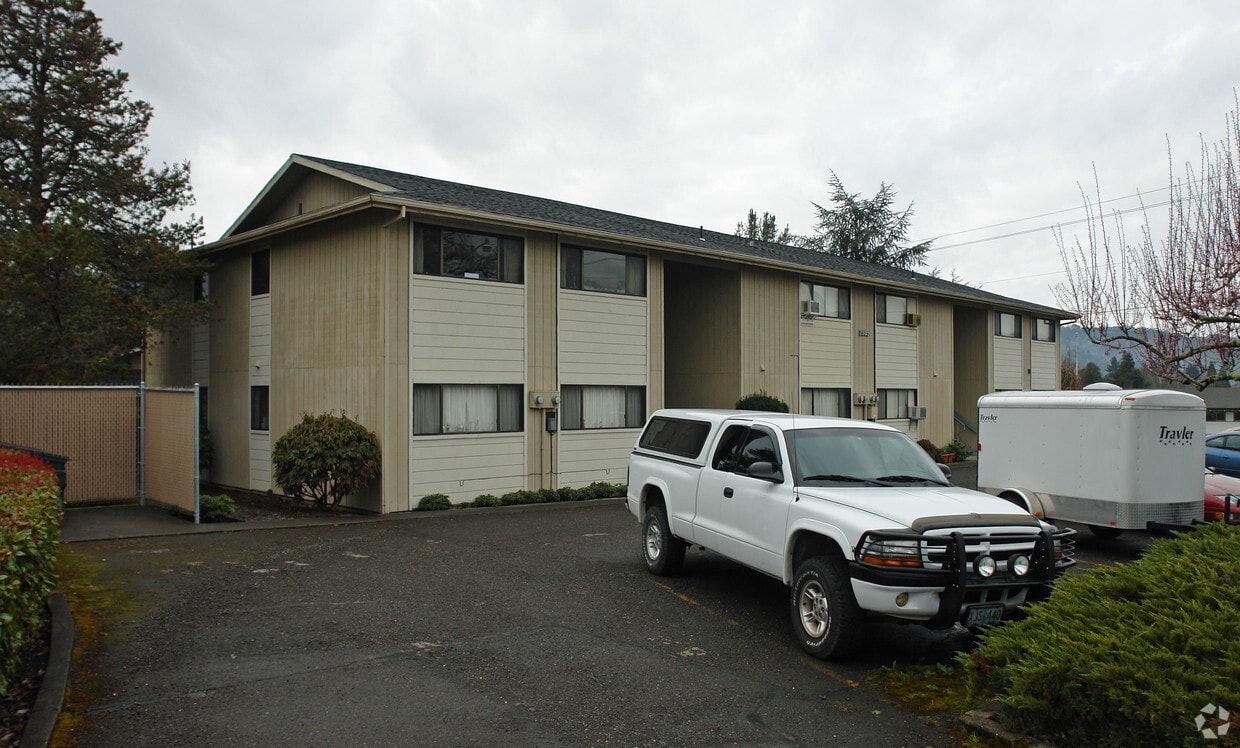 Building Photo - 2985 W Jay Ave