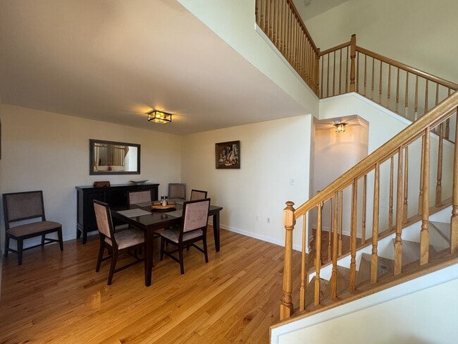 Foto del edificio - 86 Racquet Rd