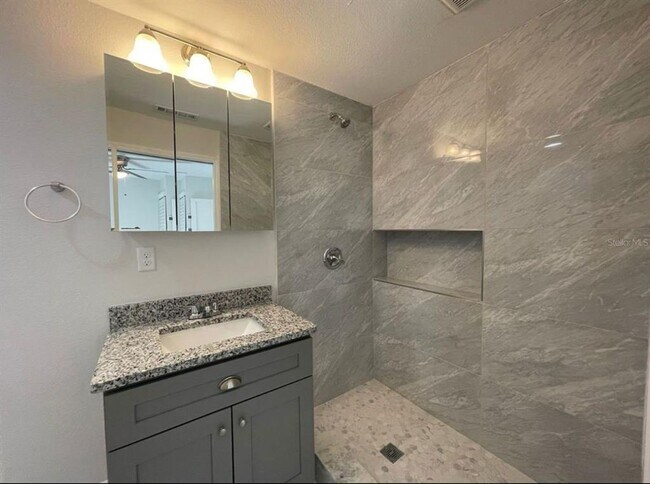 Foto del edificio - 1512 38th Ave N