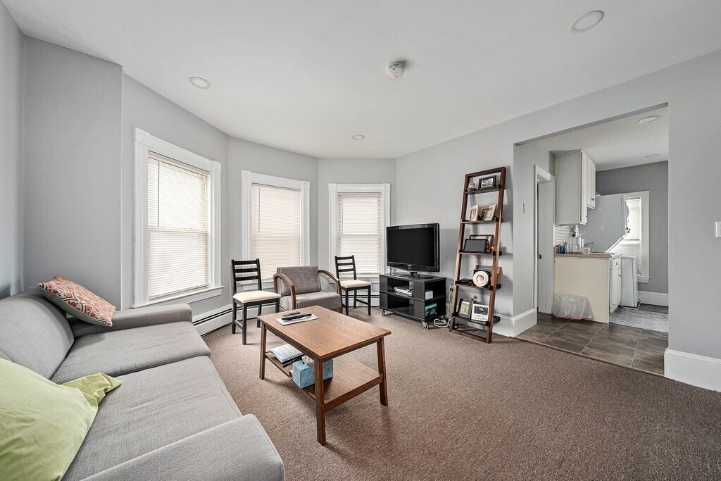 Foto principal - 10 Tolman St