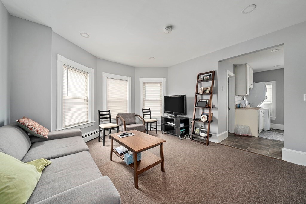 Primary Photo - 10 Tolman St