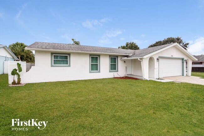 Building Photo - 525 Sacre Coeur Dr