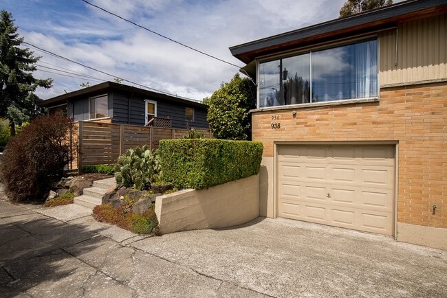3 bedroom 2 bath - 3 bedroom 2 bath Townhome
