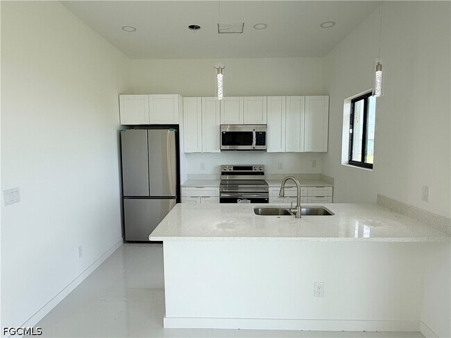 Foto del edificio - 4213 Caloosa Pkwy
