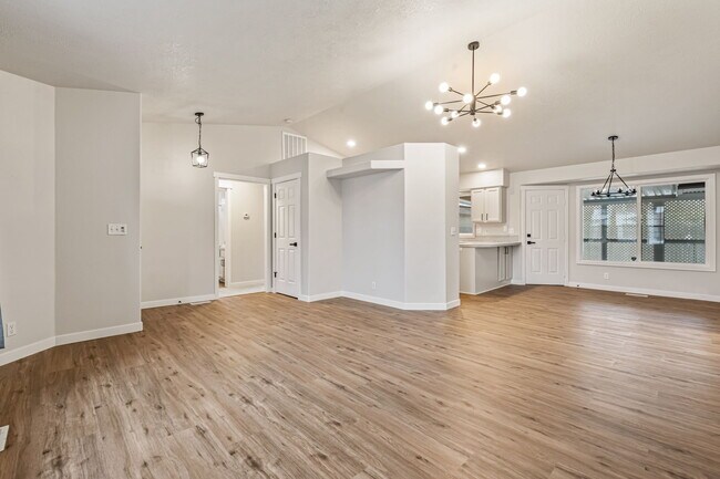 Building Photo - 11035 W Halstead Ct