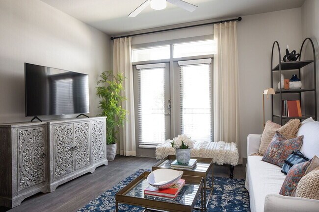 Foto del edificio - $0 Fees & 1 Month Free—Grab Your 1/1 Now!