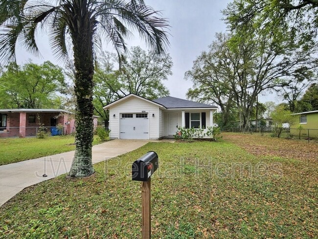 Photo - 4204 Katanga Dr N House