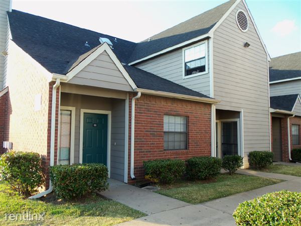 Building Photo - 709 N Nursery Rd