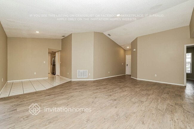 Building Photo - 1517 Kestrel Way
