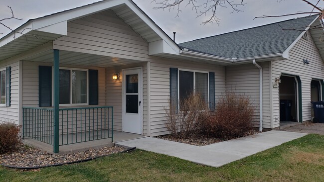 Building Photo - Cottages of Spring Valley