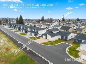 Building Photo - 1717 N Manifold Ln