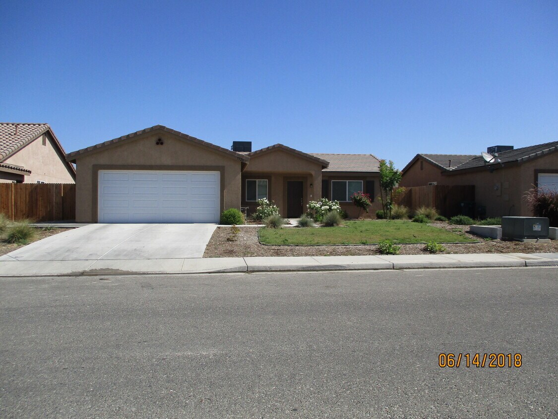 Primary Photo - Tyner Ranch Home