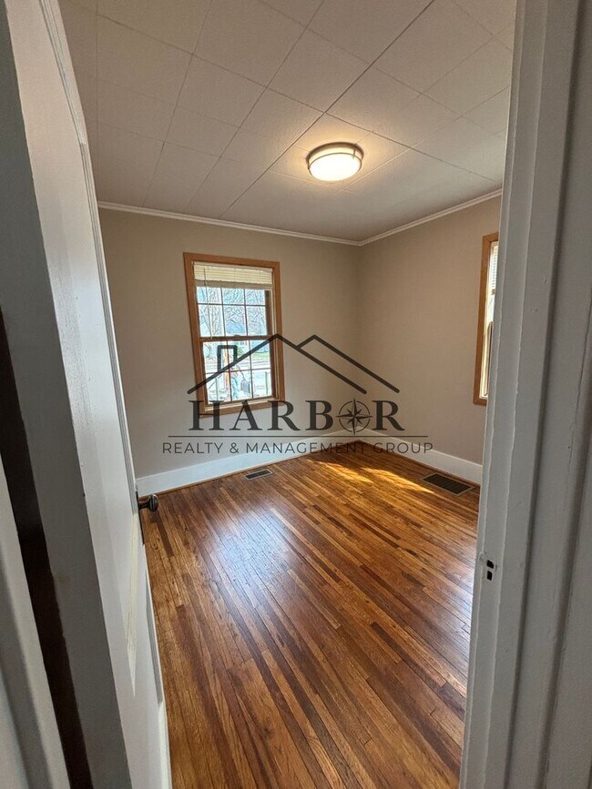 Foto del edificio - 800 8th Ave SE