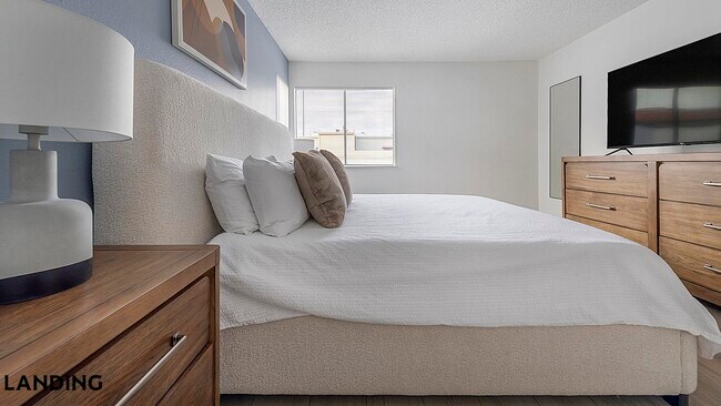 Foto del edificio - 1455 E Katie Ave