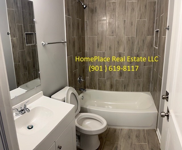 Building Photo - 2747 Henley Dr