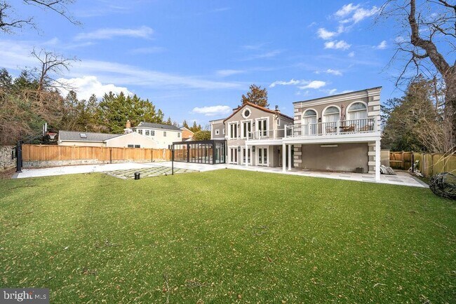 Foto del edificio - 5306 Bradley Blvd