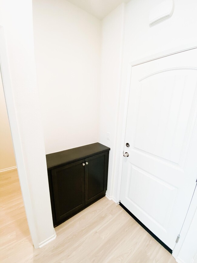 Foto del edificio - 30436 Town Square Dr