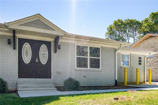 Foto del edificio - 2997 Whispering Hills Ct