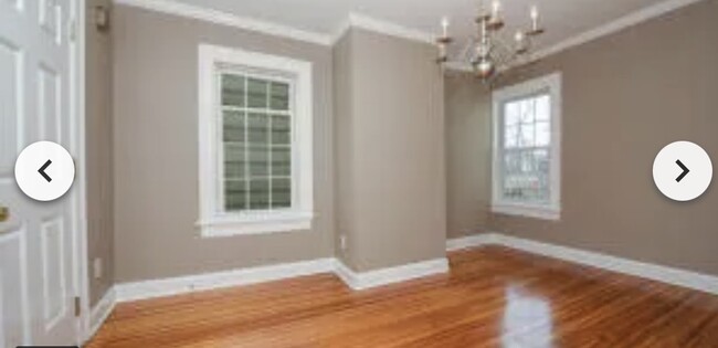 Dining room - 126 N College St