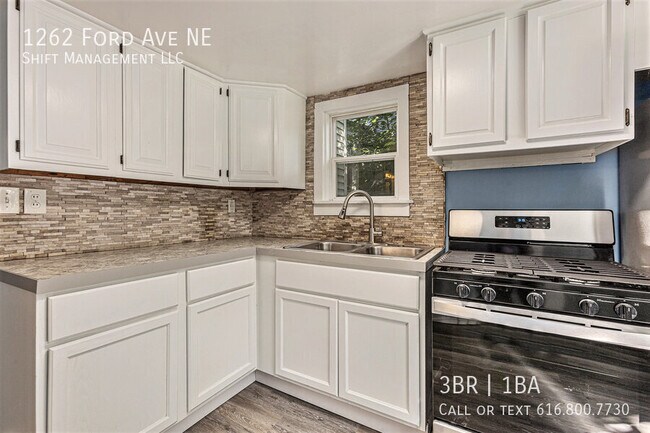 Foto del edificio - 1262 Ford Ave NE