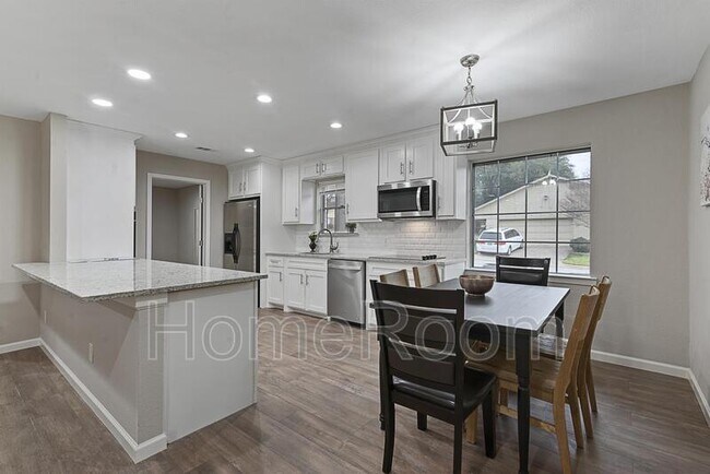 Foto del edificio - 1605 Meadowlane Terrace