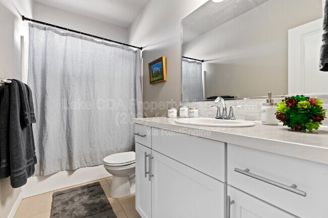 Foto del edificio - 5673 W Rockingham Dr