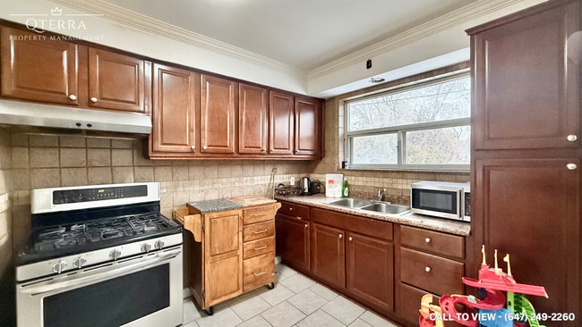 Building Photo - 7101 Minotola Av