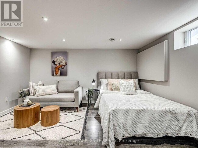 Photo du bâtiment - 106 Gilroy Dr