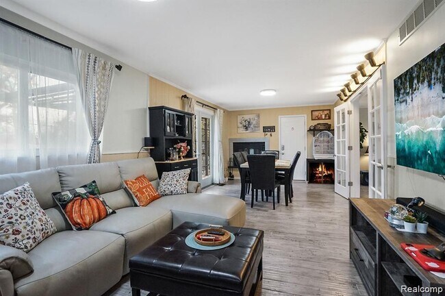 Foto del edificio - 2653 Berry Dr