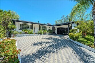 Building Photo - 3650 Sapphire Dr