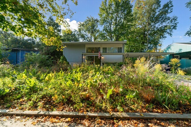 Foto del edificio - 1807 Fair St