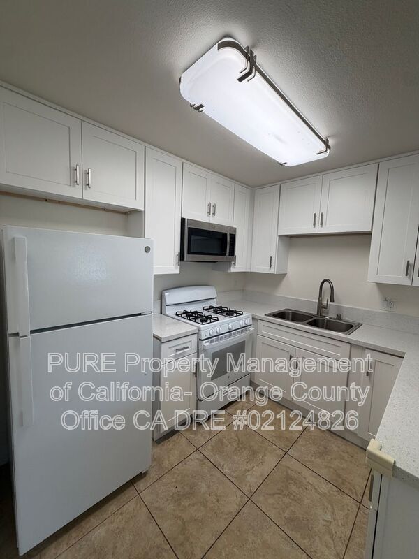 Foto del edificio - 7162 Heil Ave