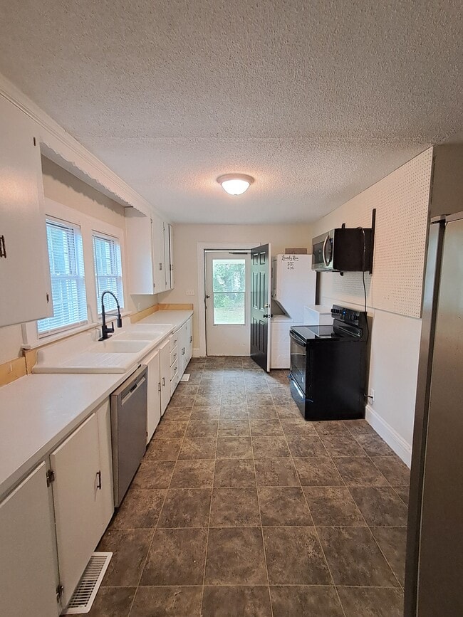 Building Photo - 1209 S Greene St