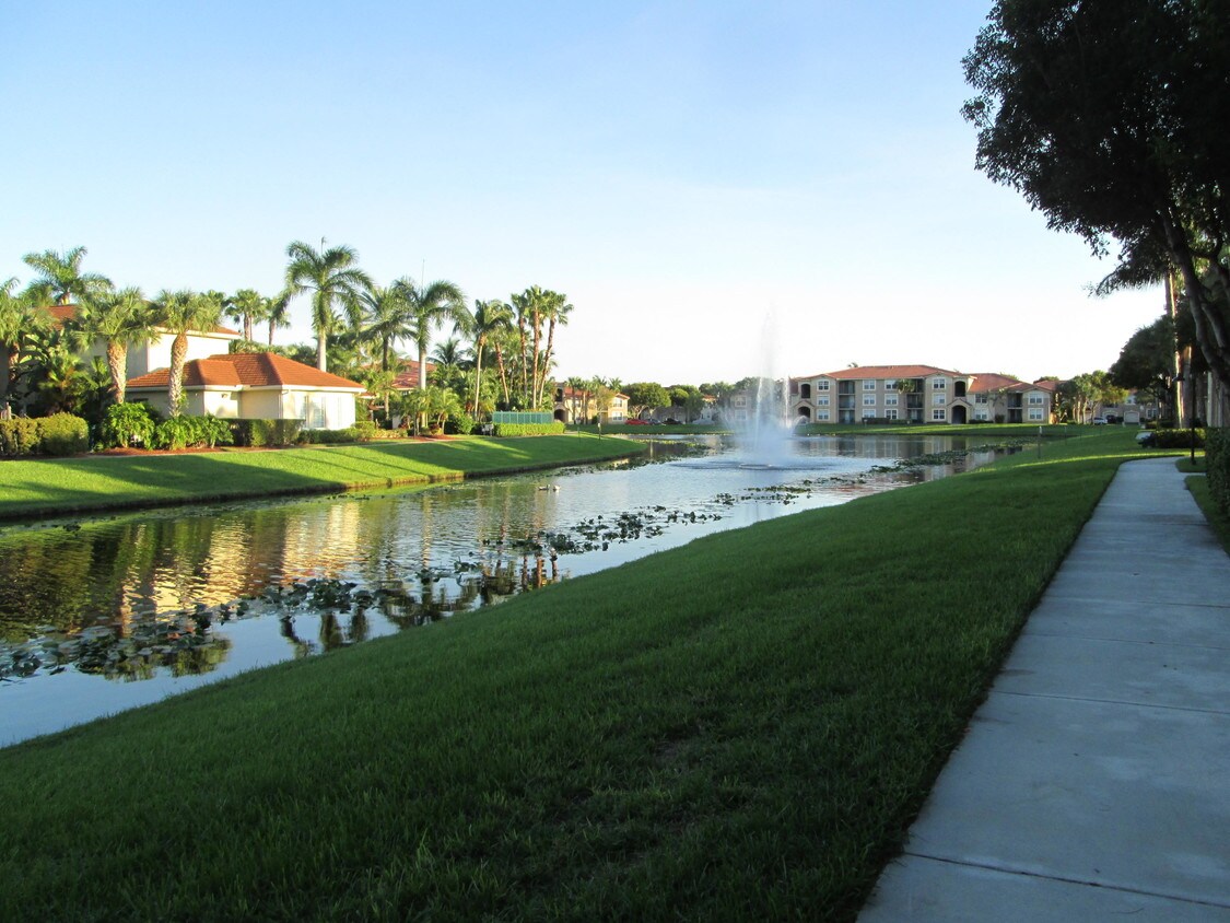 Primary Photo - 15065 Michelangelo Blvd