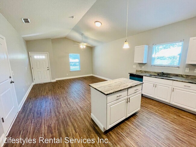 Foto del edificio - 3 br, 2 bath House - 6630 Zora Street