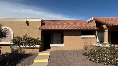 Building Photo - 312 W Yukon Dr