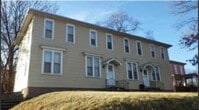 Primary Photo - 127 S Woodlawn Ave