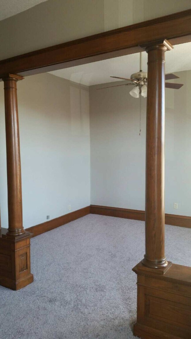 Building Photo - 1363 Iowa St