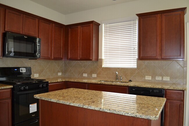 Building Photo - Lake View!! House for Lease in Missouri City