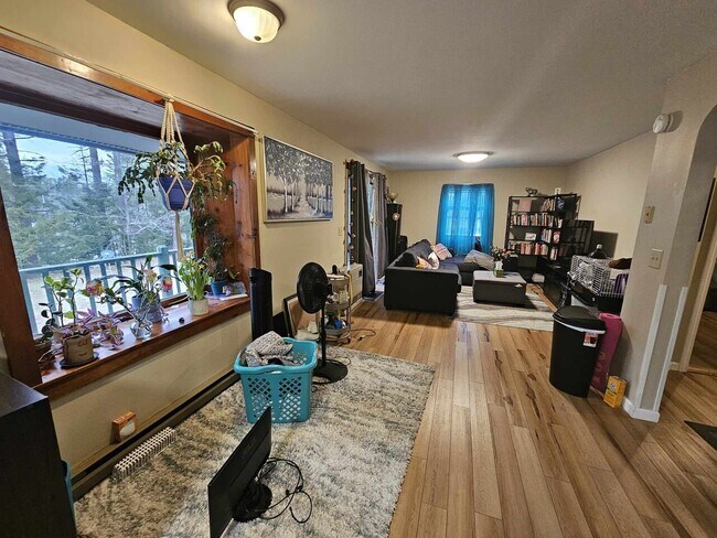 Foto del edificio - 12b Hale St