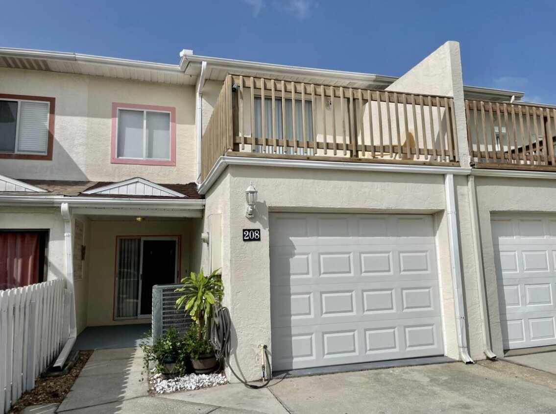 208 Cherie Down Ln, Cape Canaveral, Fl 32920 - Townhome Rentals In Cape 