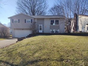 Building Photo - 440 Barrenwood Dr