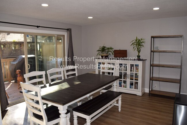 Building Photo - 3 br, 2.5 bath House - 6494 Crosswoods Ct