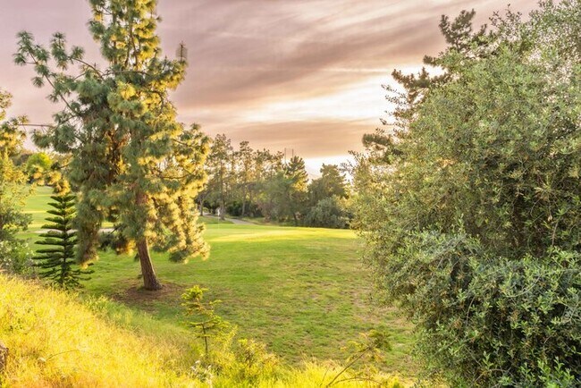 Foto del edificio - Beatiful house next to golf course.