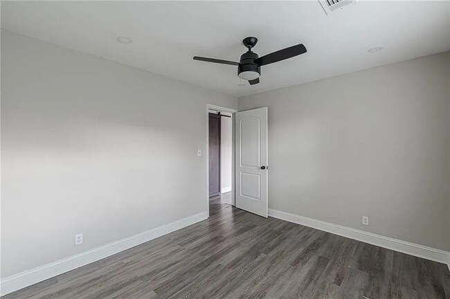 Foto del edificio - 919 Hobson St SW